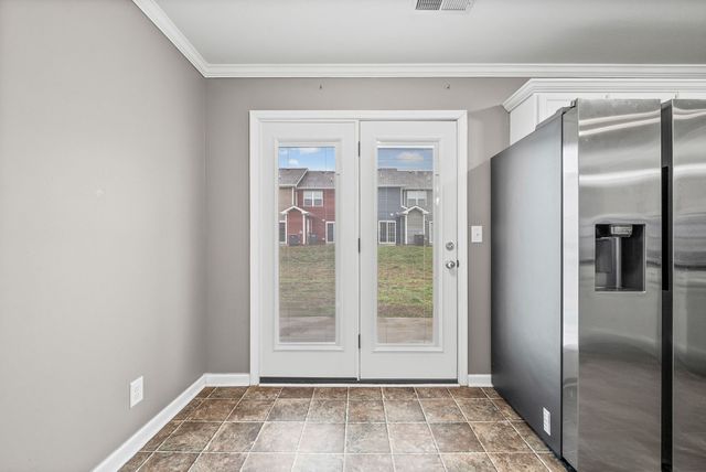 306 Sam Houston Cir, Clarksville, TN 37040