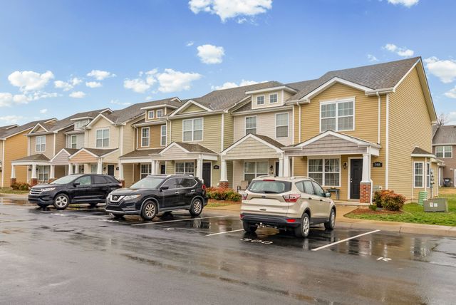 306 Sam Houston Cir, Clarksville, TN 37040