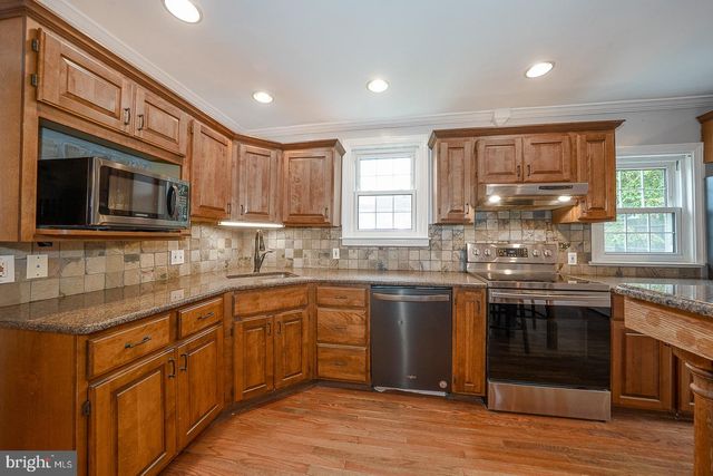 155 TREATY RD, Drexel Hill, PA 19026