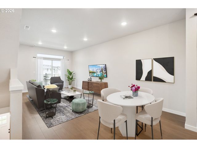 3389 Se EVERWOOD Ln, Hillsboro, OR 97123