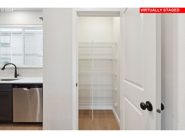 3389 Se EVERWOOD Ln, Hillsboro, OR 97123