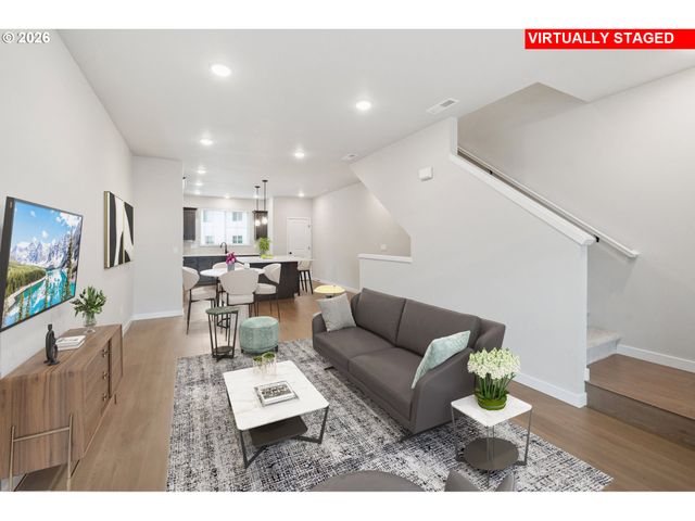 3389 Se EVERWOOD Ln, Hillsboro, OR 97123