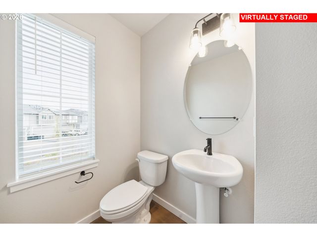 3389 Se EVERWOOD Ln, Hillsboro, OR 97123