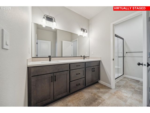 3389 Se EVERWOOD Ln, Hillsboro, OR 97123