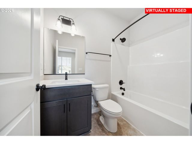 3389 Se EVERWOOD Ln, Hillsboro, OR 97123