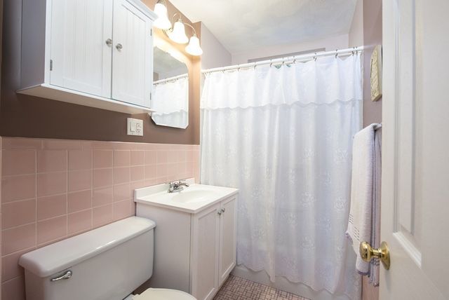 75 Saugus Ave 1, Saugus, MA 01906