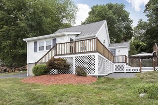 75 Saugus Ave 1, Saugus, MA 01906