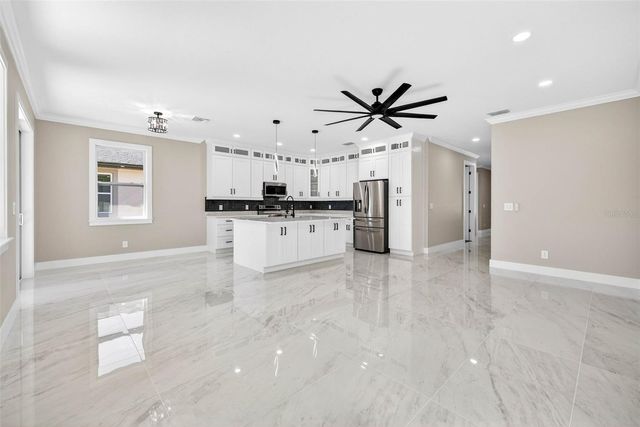 288 ROOSEVELT AVENUE, Masaryktown, FL 34604