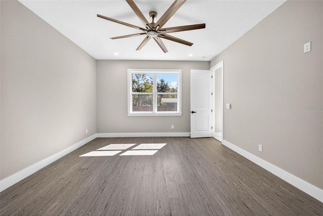 288 ROOSEVELT AVENUE, Masaryktown, FL 34604