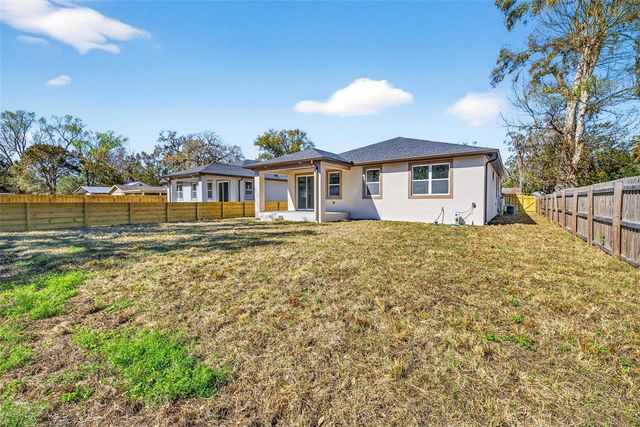 288 ROOSEVELT AVENUE, Masaryktown, FL 34604