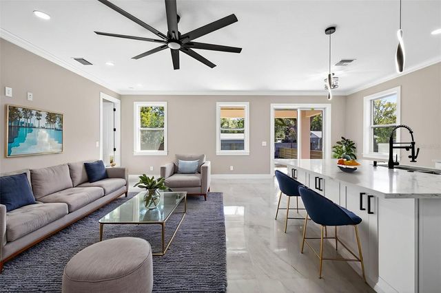 288 ROOSEVELT AVENUE, Masaryktown, FL 34604