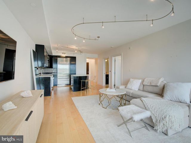 1111 19TH ST N #1509, Arlington, VA 22209