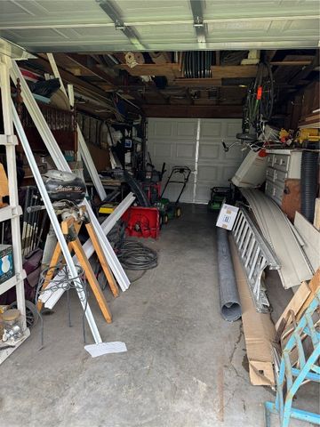 1213 Bowler Street, Hiawatha, IA 52233