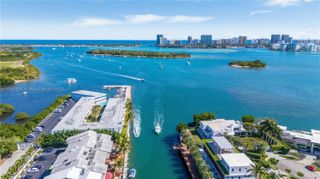 2700 NE 135th St 32, North Miami, FL 33181