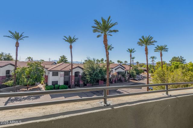 300 N GILA SPRINGS Boulevard 144, Chandler, AZ 85226