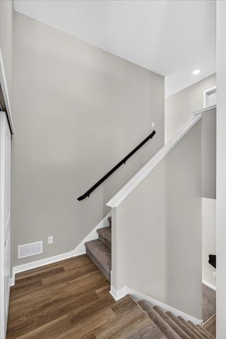 1815 Pierce Street S, Cambridge, MN 55008