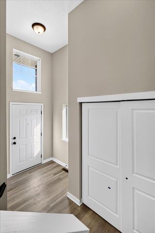1815 Pierce Street S, Cambridge, MN 55008