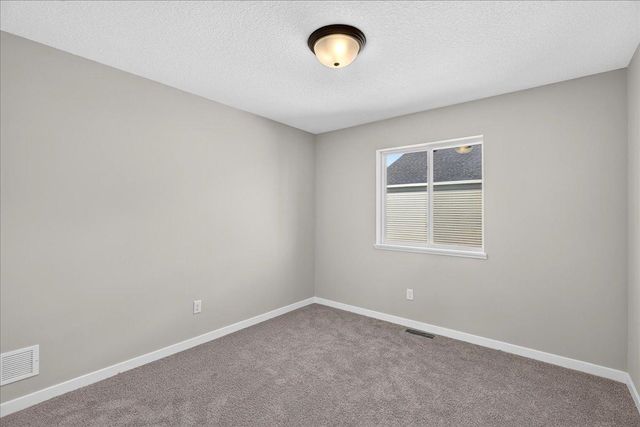 1815 Pierce Street S, Cambridge, MN 55008
