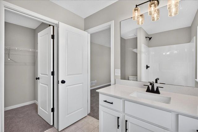 1815 Pierce Street S, Cambridge, MN 55008