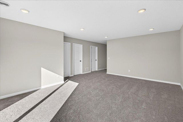 1815 Pierce Street S, Cambridge, MN 55008