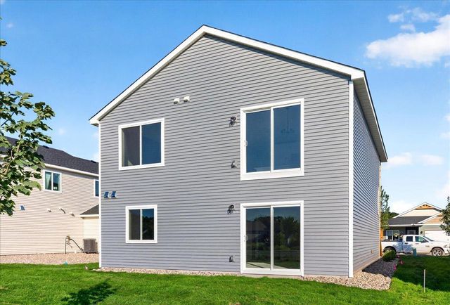 1815 Pierce Street S, Cambridge, MN 55008