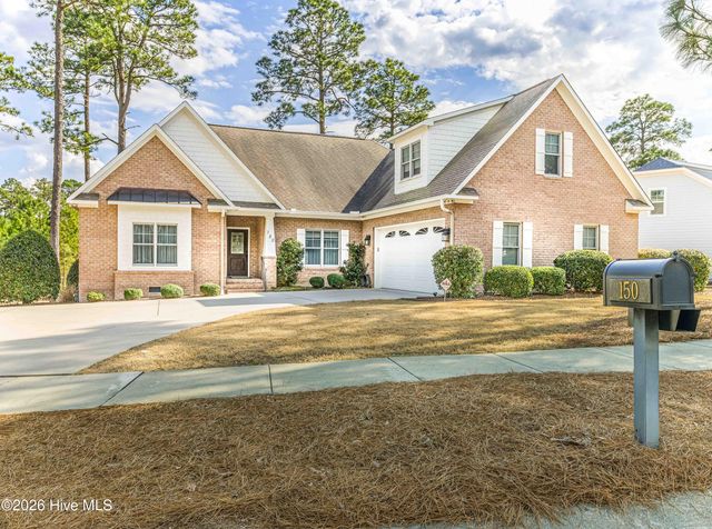 150 N Bracken Fern Lane, Southern Pines, NC 28387