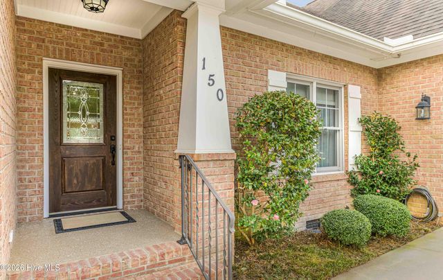 150 N Bracken Fern Lane, Southern Pines, NC 28387