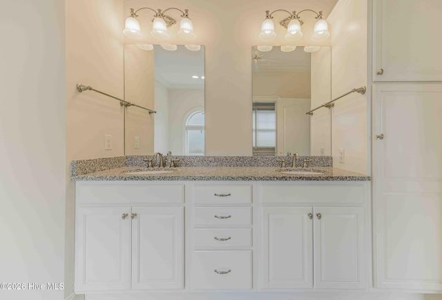 150 N Bracken Fern Lane, Southern Pines, NC 28387