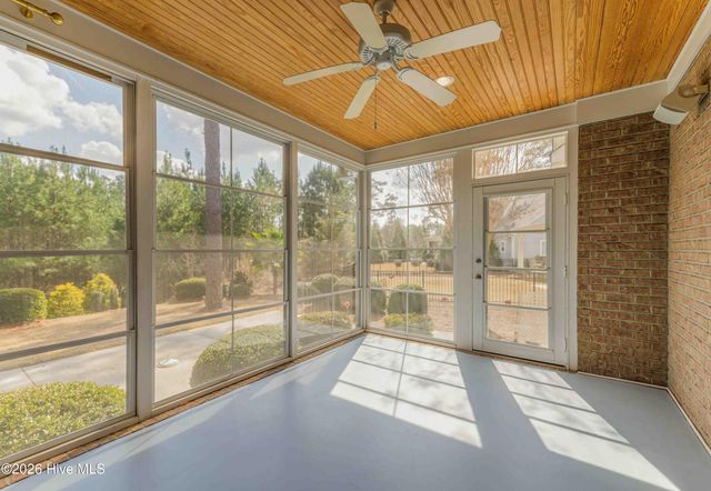 150 N Bracken Fern Lane, Southern Pines, NC 28387