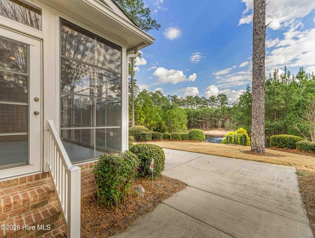 150 N Bracken Fern Lane, Southern Pines, NC 28387
