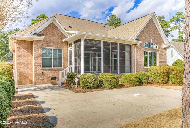 150 N Bracken Fern Lane, Southern Pines, NC 28387