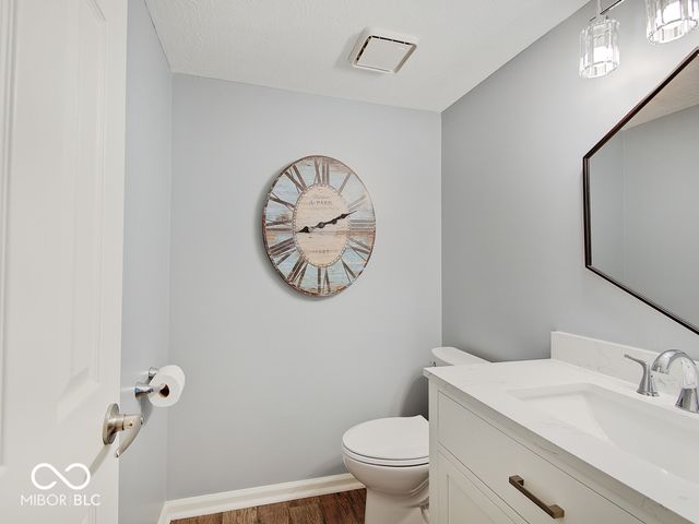 6215 Valleyview Drive, Fishers, IN 46038