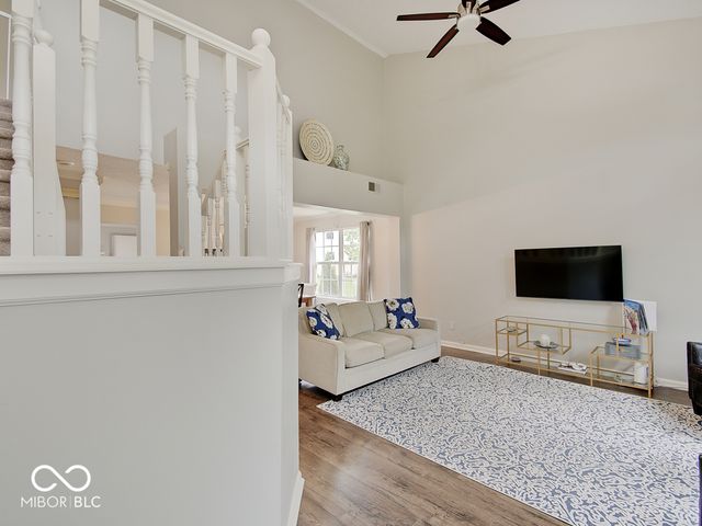 6215 Valleyview Drive, Fishers, IN 46038