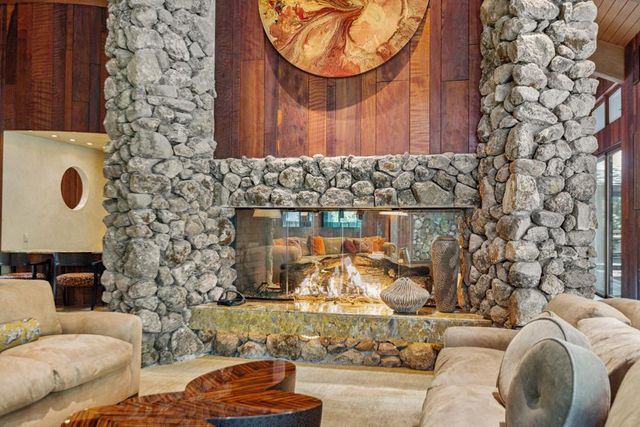 5312 Retreat Way, Carmichael, CA 95608