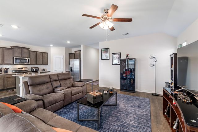 409 Willow View Way, Princeton, TX 75407