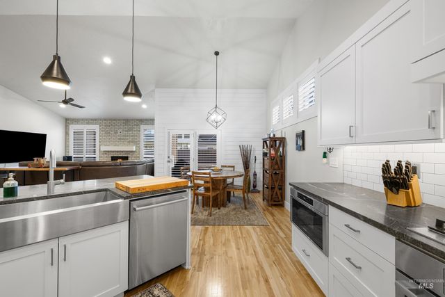 843 E Bonita Canyon, Meridian, ID 83646