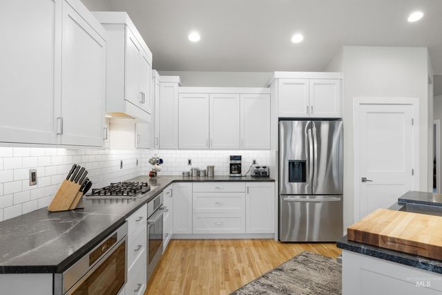 843 E Bonita Canyon, Meridian, ID 83646