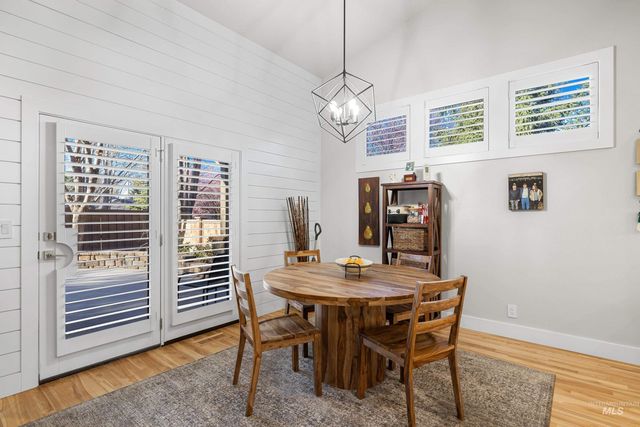 843 E Bonita Canyon, Meridian, ID 83646