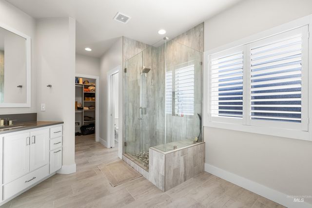 843 E Bonita Canyon, Meridian, ID 83646