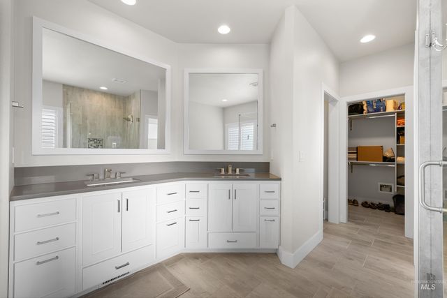 843 E Bonita Canyon, Meridian, ID 83646