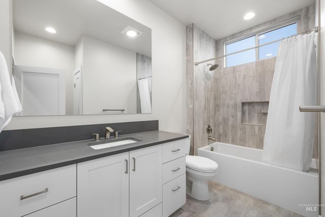 843 E Bonita Canyon, Meridian, ID 83646