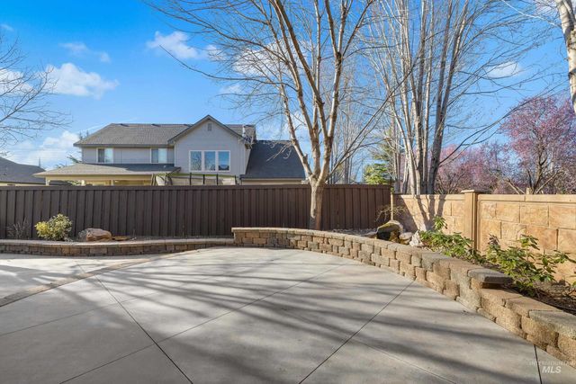 843 E Bonita Canyon, Meridian, ID 83646