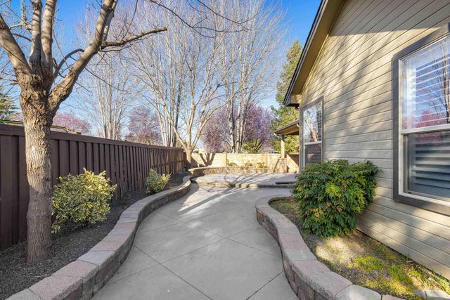 843 E Bonita Canyon, Meridian, ID 83646