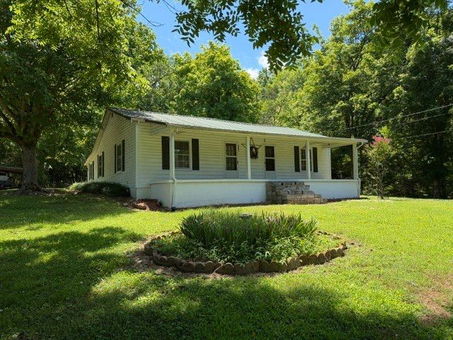 335 Lane Branch Rd, Fayetteville, TN 37334