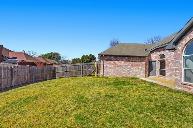 2331 Highbank Drive, Mesquite, TX 75181