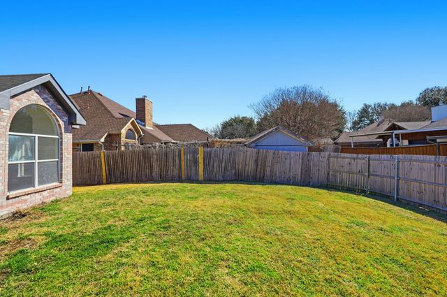 2331 Highbank Drive, Mesquite, TX 75181