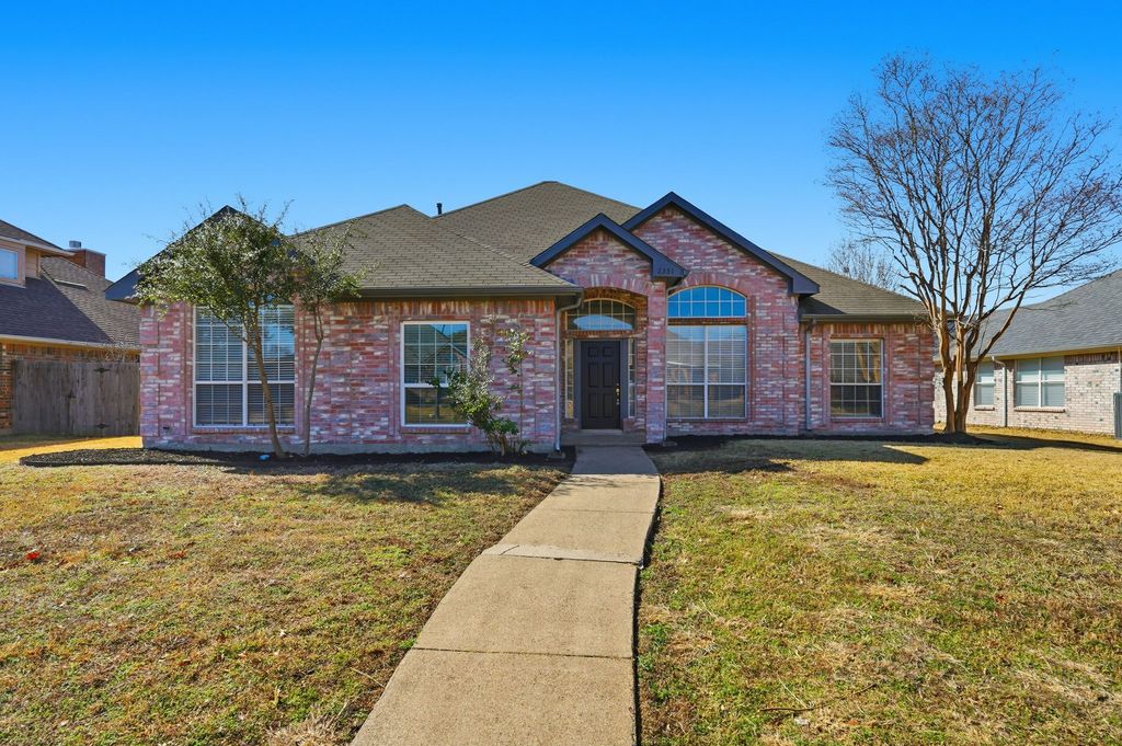 2331 Highbank Drive, Mesquite, TX 75181