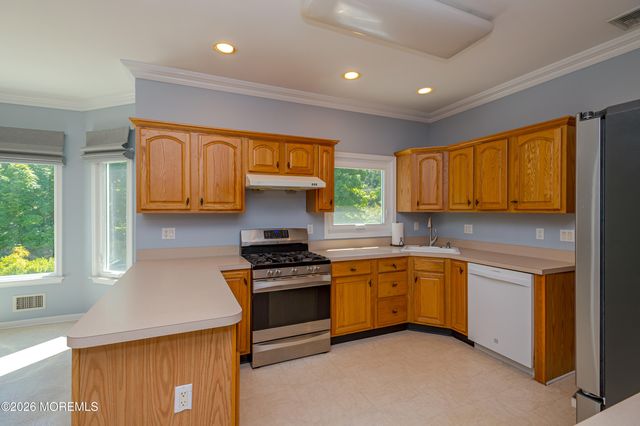 3 Emmons Drive, Millstone, NJ 08510