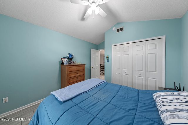 14065 LA LAUNA Circle N, Jacksonville, FL 32225