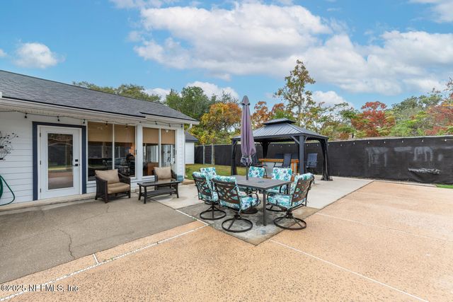 14065 LA LAUNA Circle N, Jacksonville, FL 32225